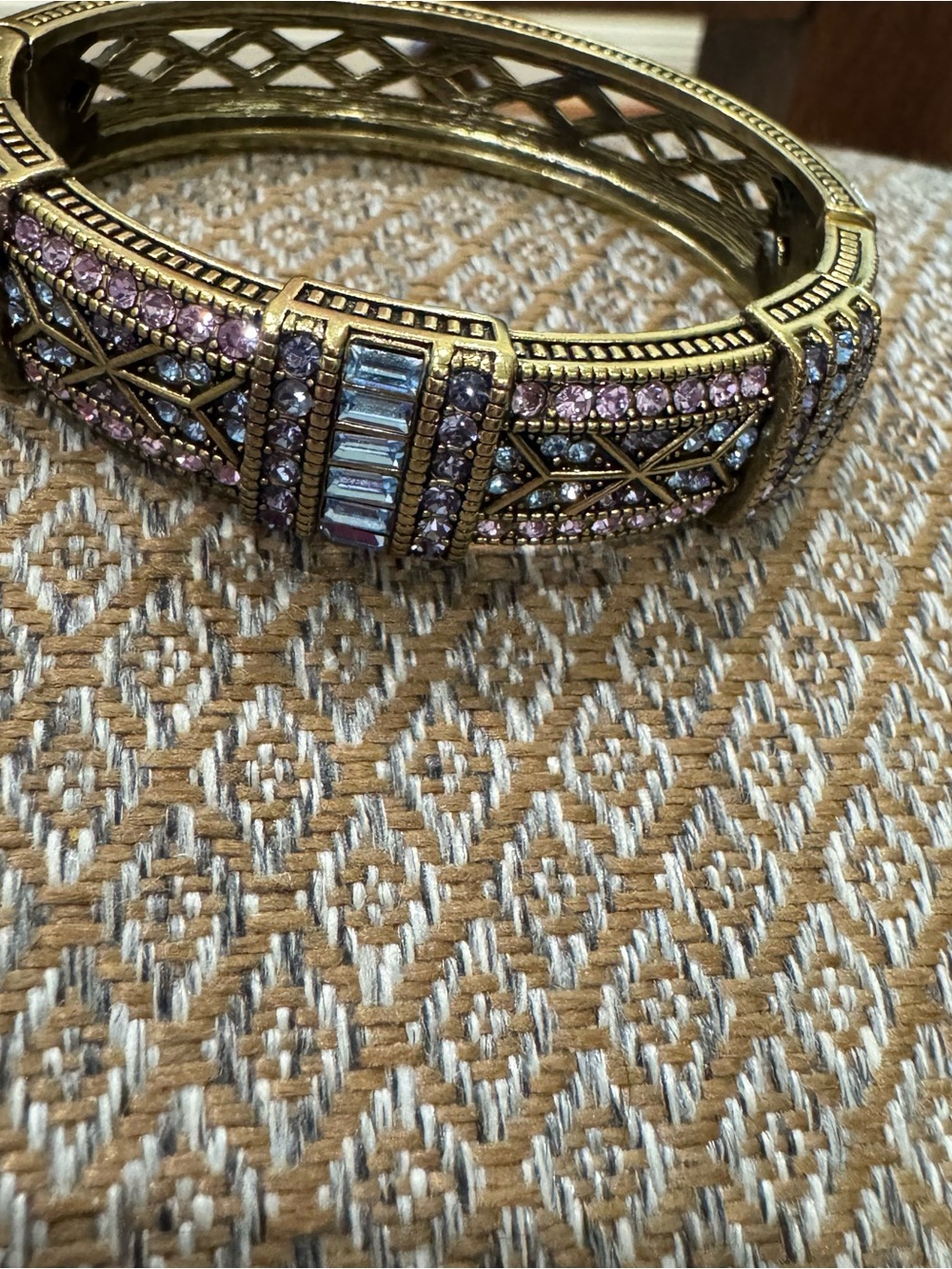 Heidi daus bracelet. Size medium in her line. 2-1/2” inside dimension.